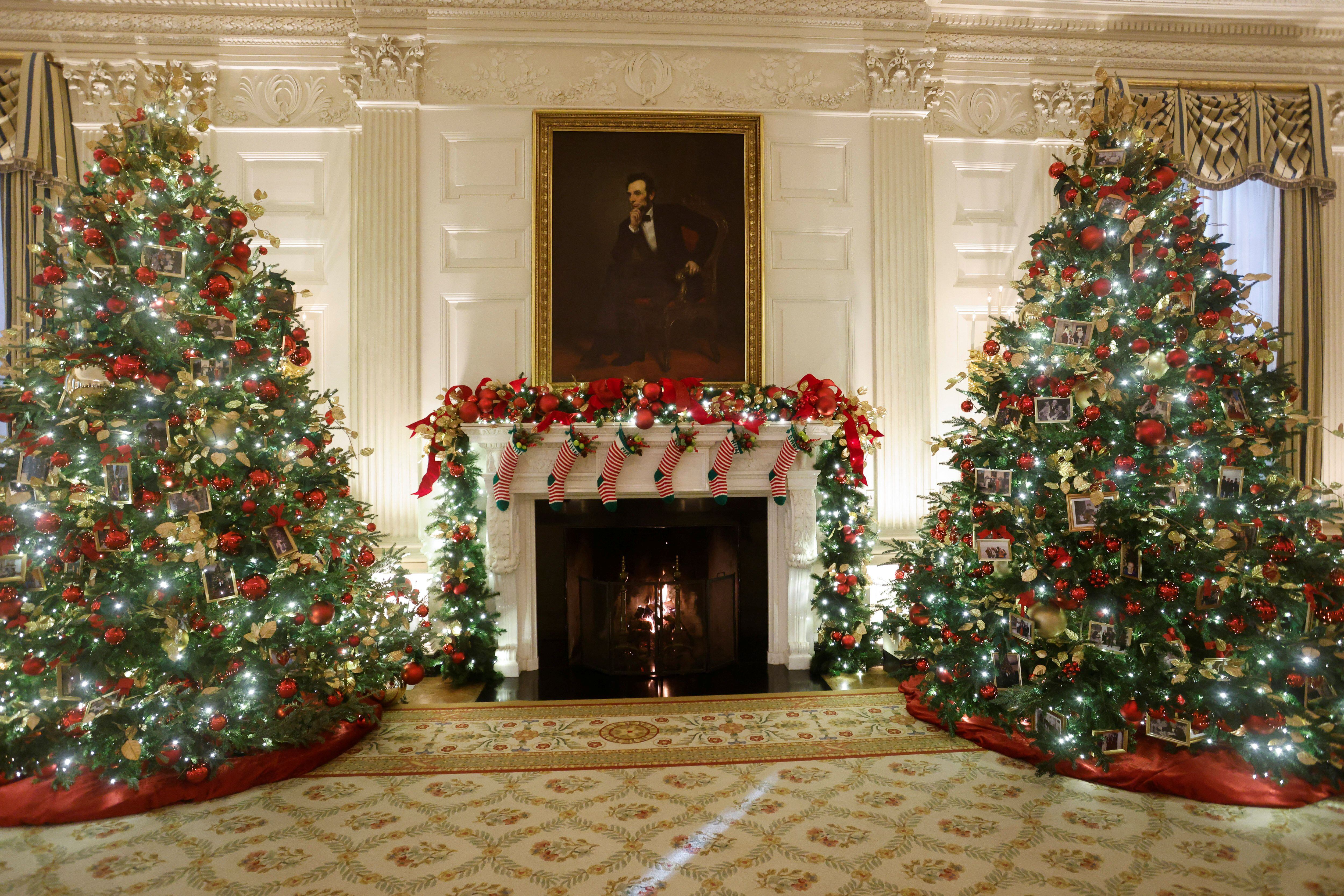 White House Christmas Decorations 2022 Images White House Christmas Decorations - In Pictures