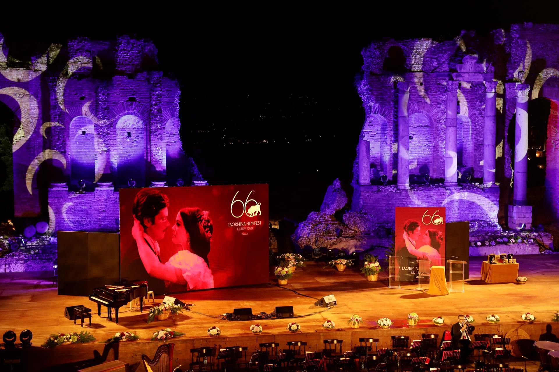 No masks but a socially distanced stage: Inside Taormina Film Festival's  closing ceremony