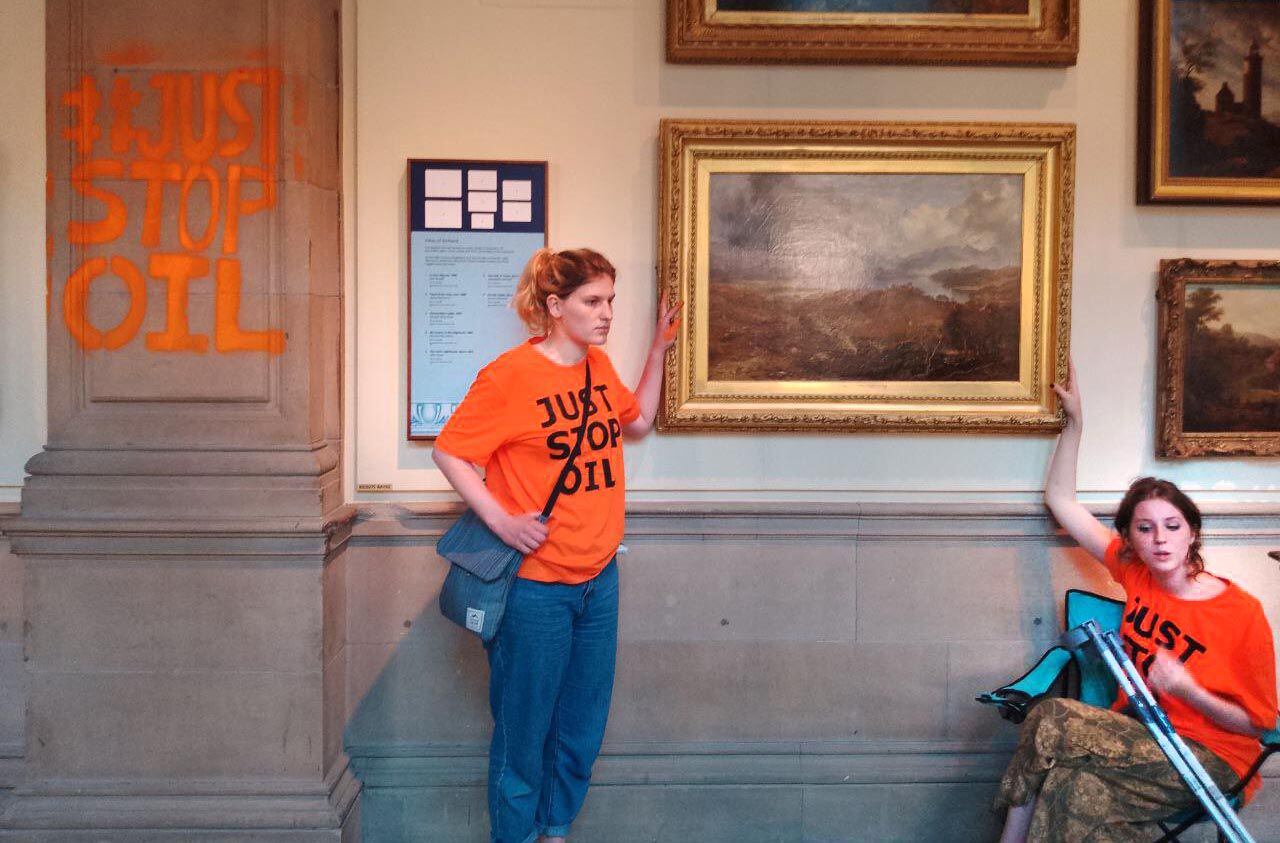 Climate activists glue their hands to the frames of Goya masterpieces at  Prado museum - Spain in English