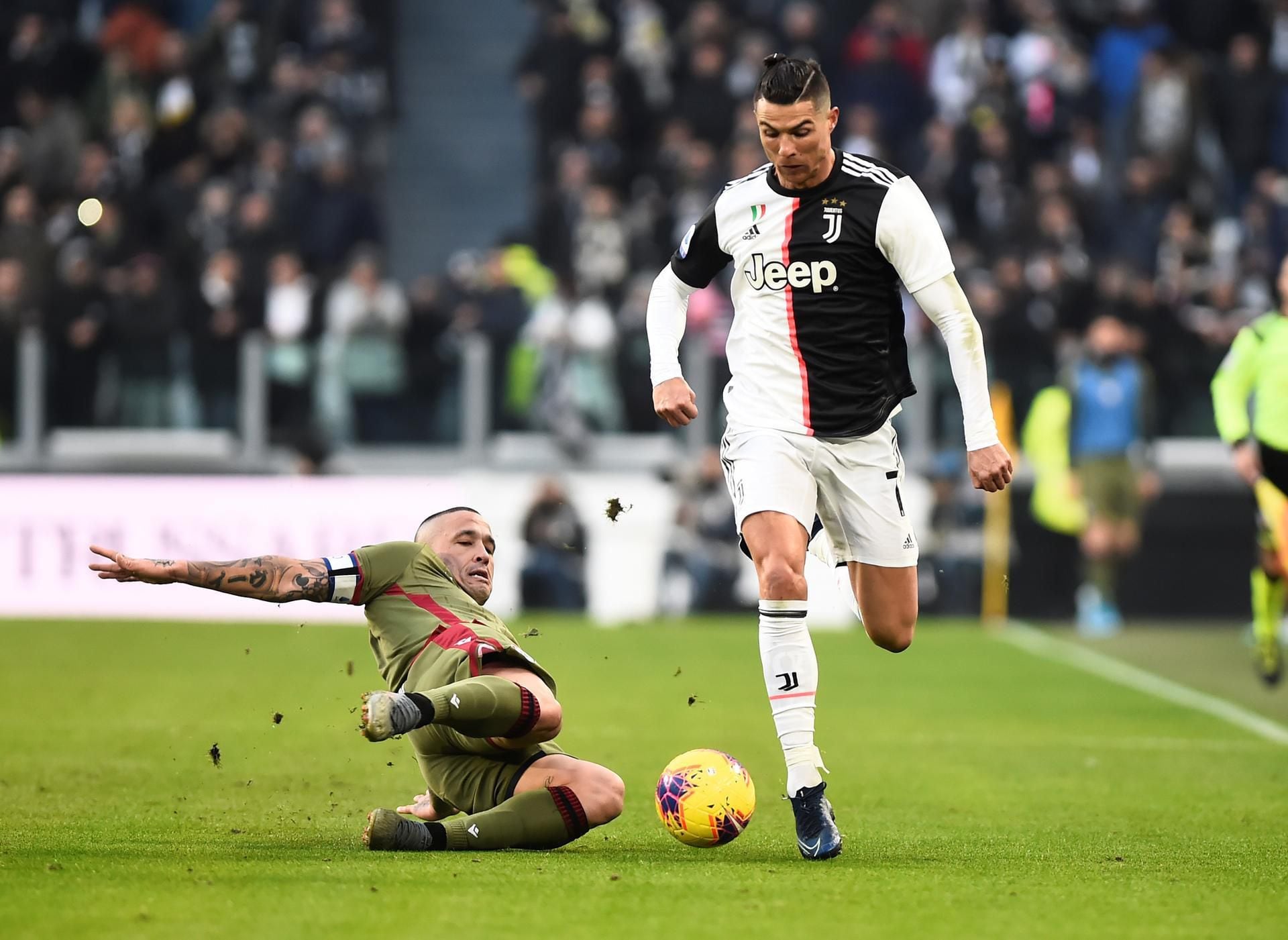 Ronaldo's Hat Trick In World Cup Qualifying Playoff Even Had Zlatan  Ibrahimovic Applauding (GIF/VIDEO)