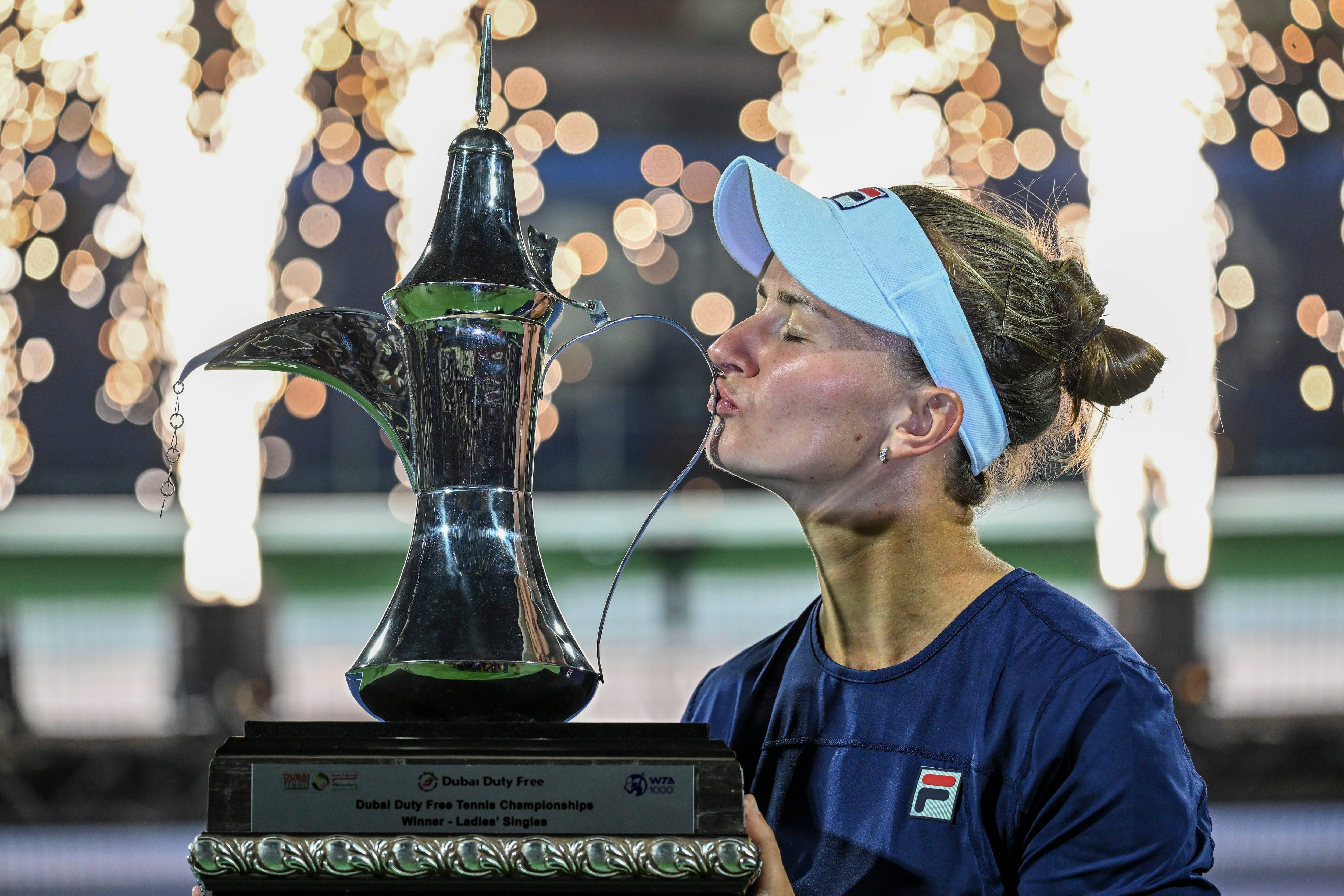 WTA Tour news: Barbora Krejcikova stuns World No 1 Iga Swiatek to clinch  Dubai crown