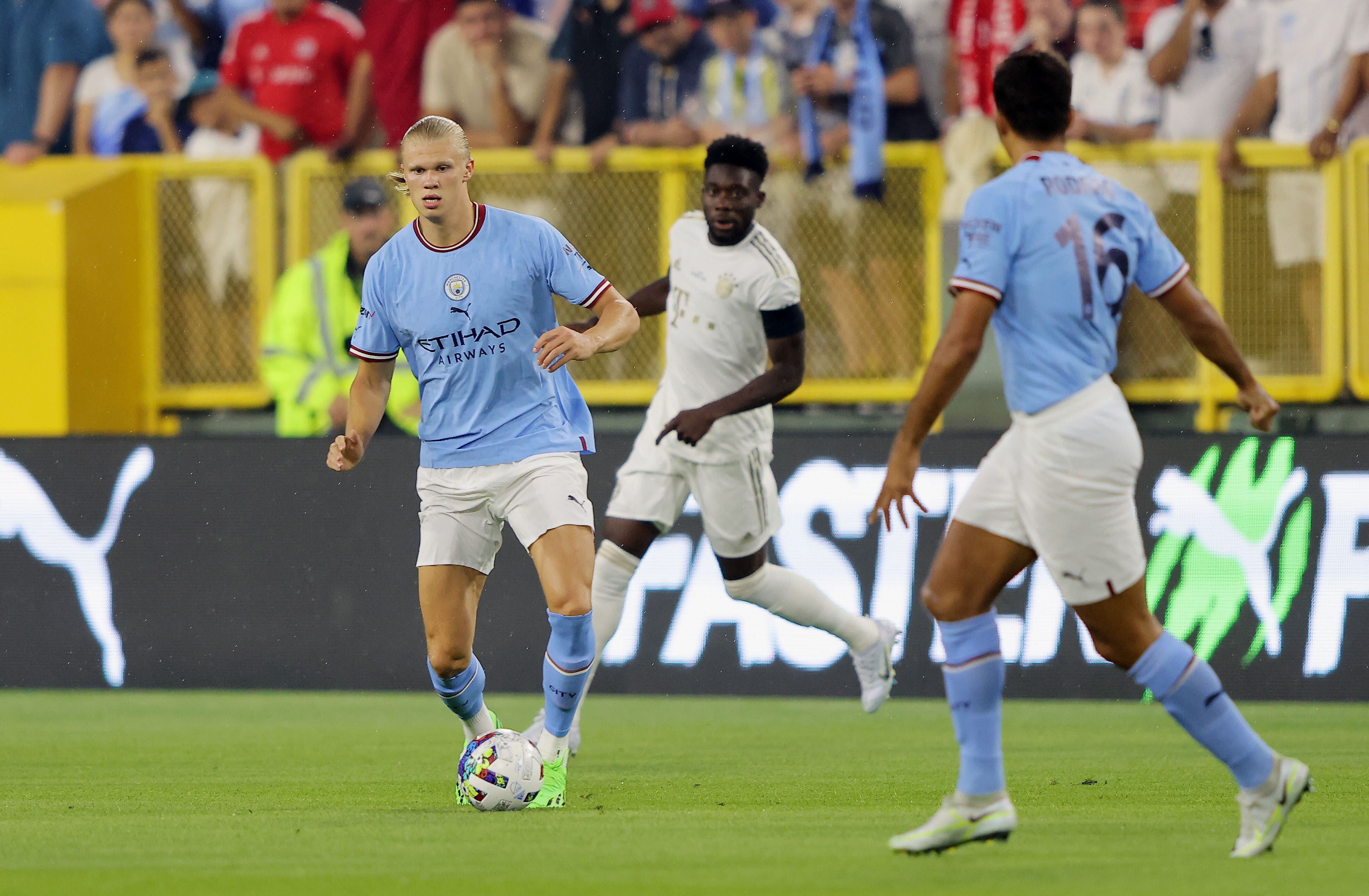 Bayern vs. Manchester City in front of 78,128 fans at Lambeau Field