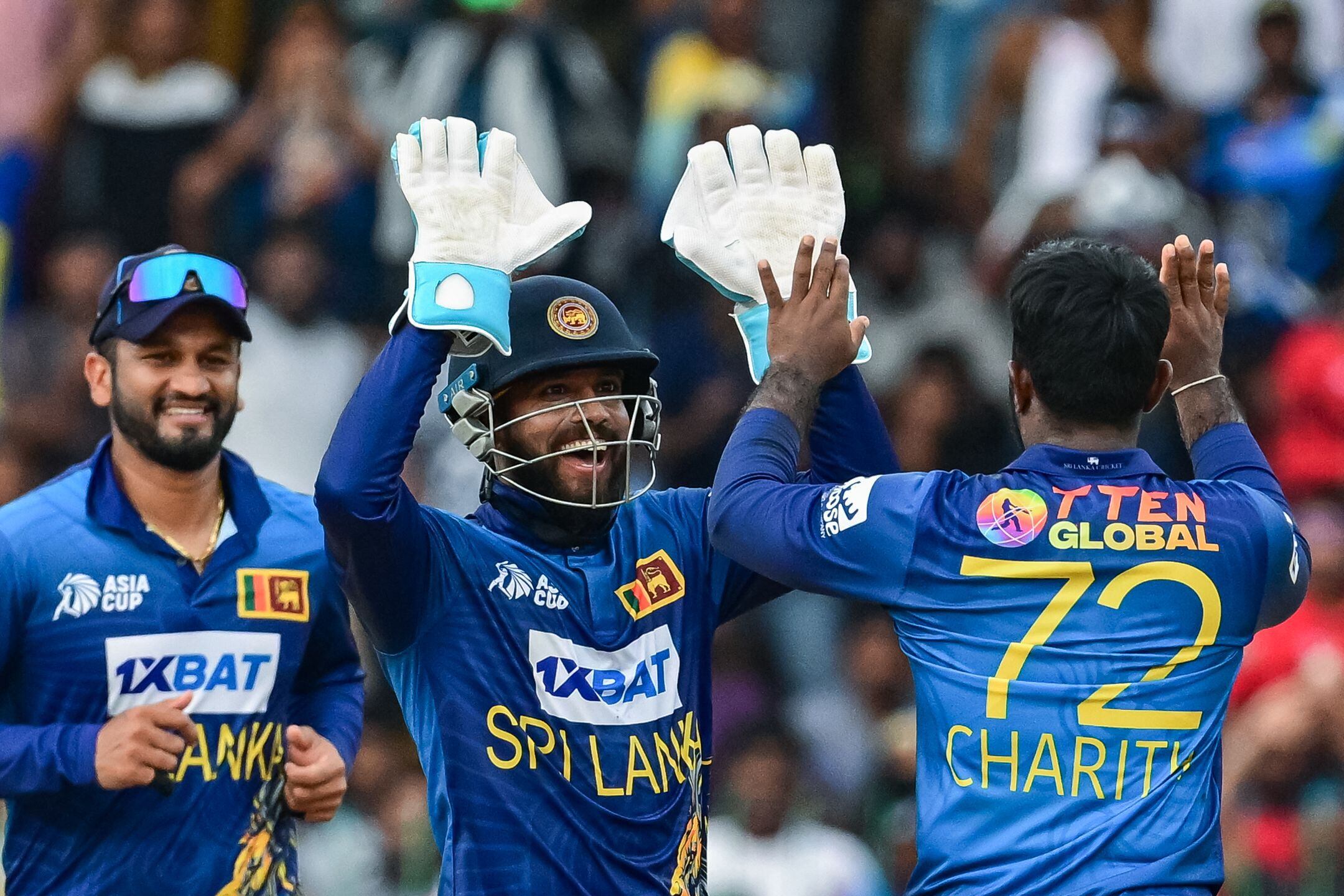 A clinical bowling display helps Sri Lanka crush UAE