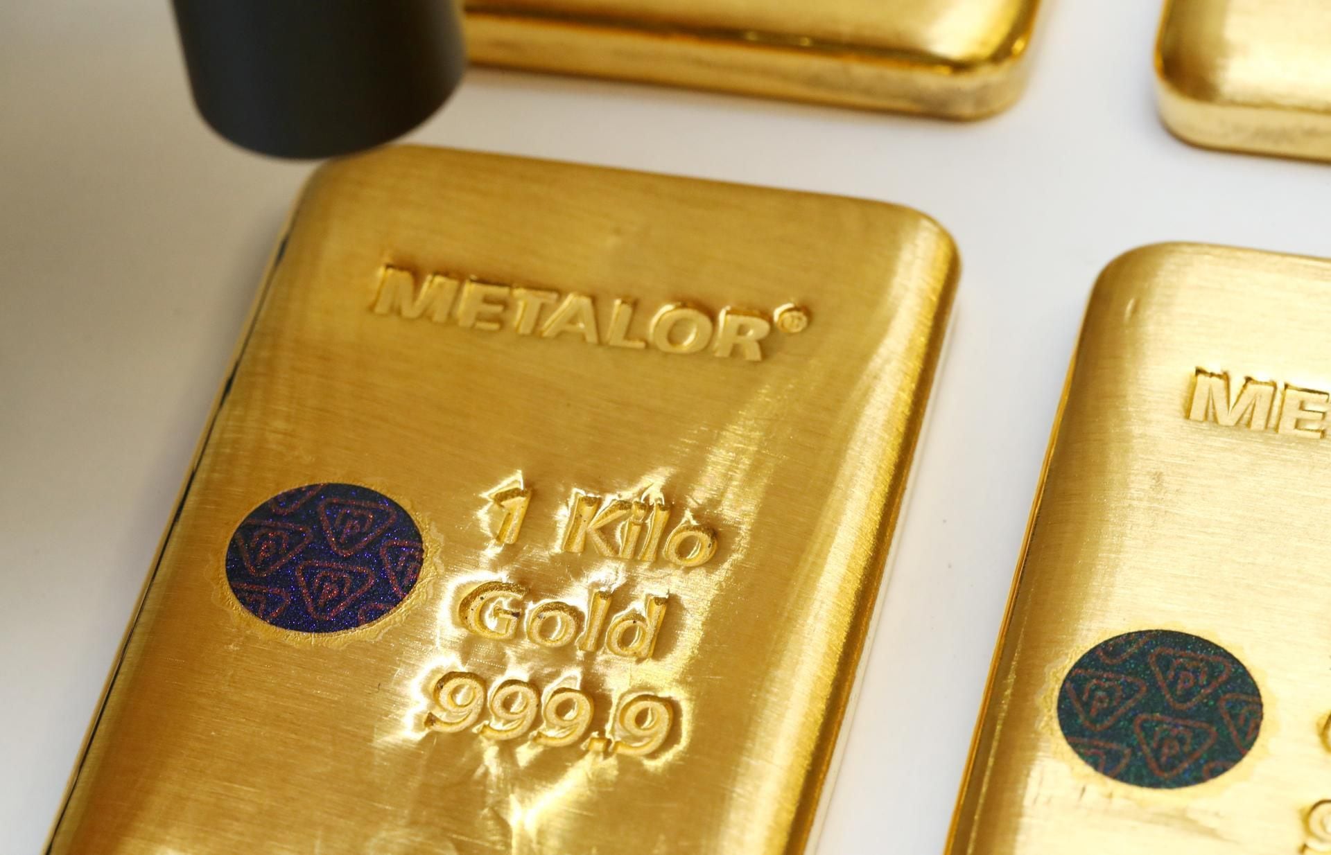 Counterfeiters target PAMP 1-ounce gold bars