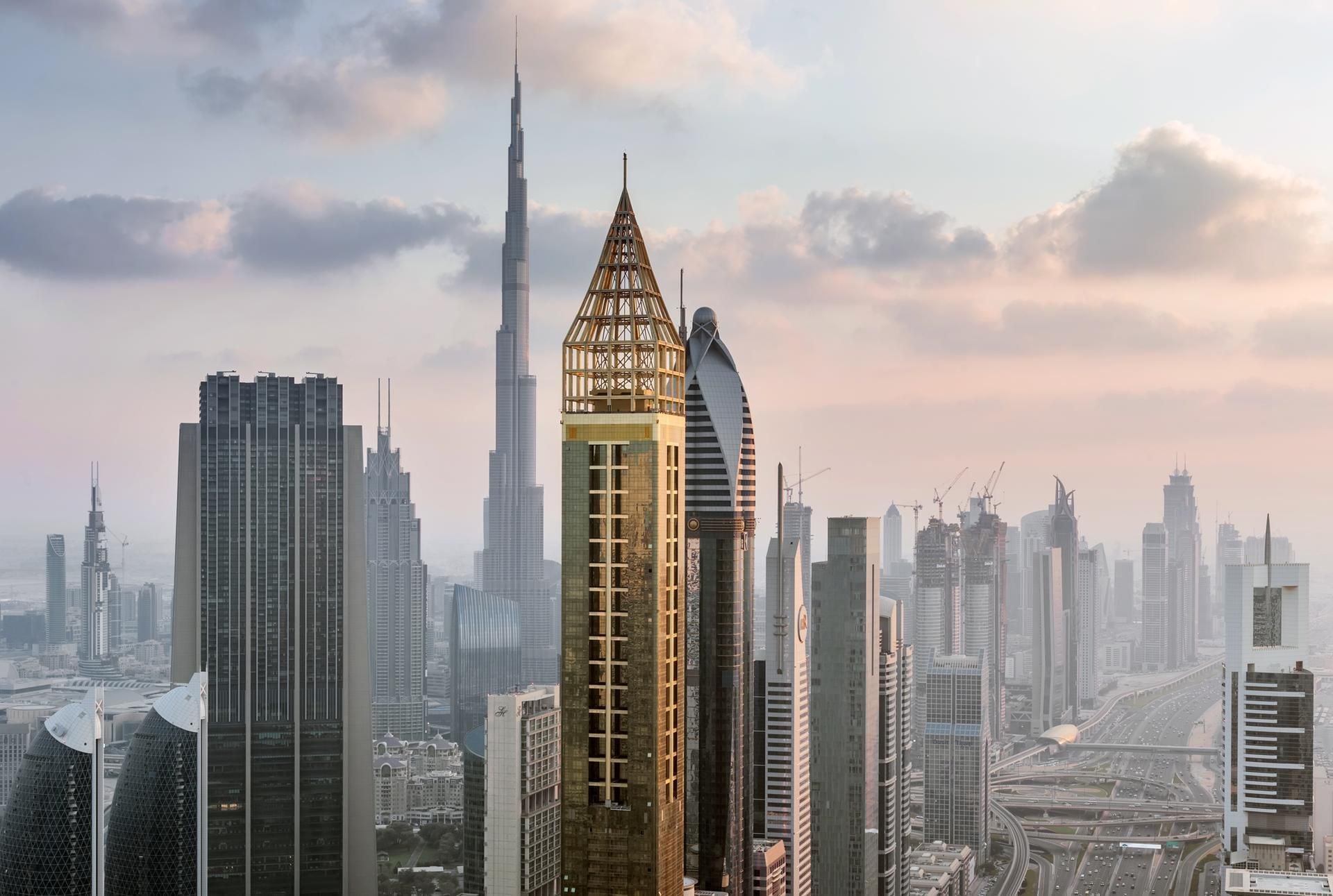 10 of the Tallest Hotels in the World