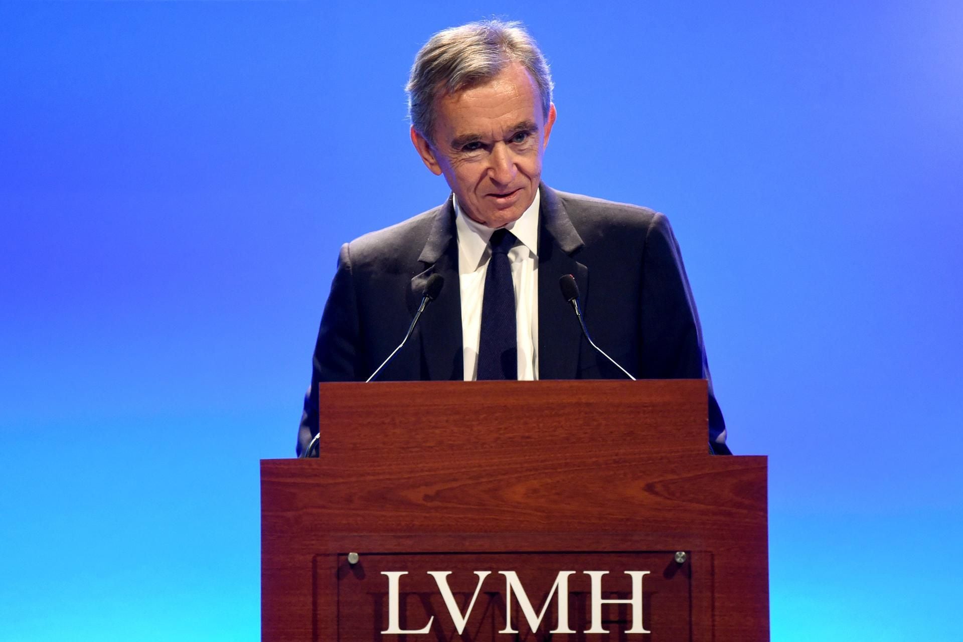 LVMH Chairman Bernard Arnault Overtakes Warren Buffett on World's