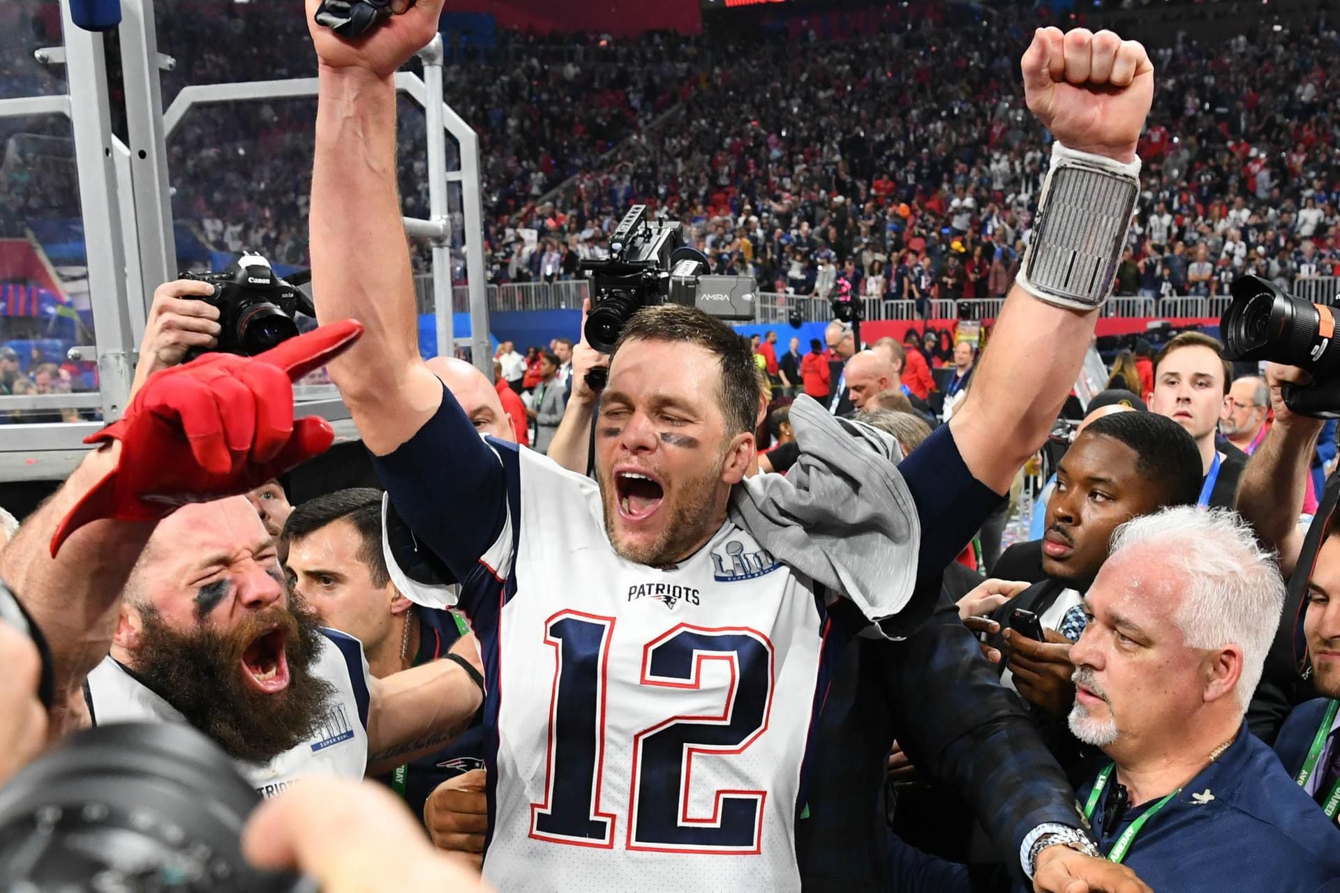 Patriots Beat Rams 13-3 In Lowest-Scoring Super Bowl Ever