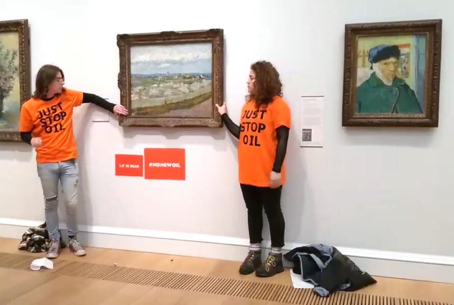 Climate activists glue their hands to the frames of Goya masterpieces at  Prado museum - Spain in English