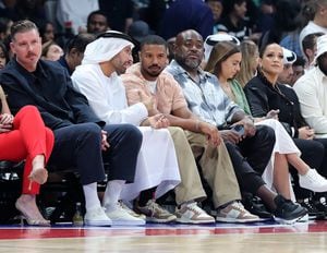 Big Shaq, Steve Harvey and Ranveer Singh loved every second they spent in Abu  Dhabi during the NBA games and they're telling others to…