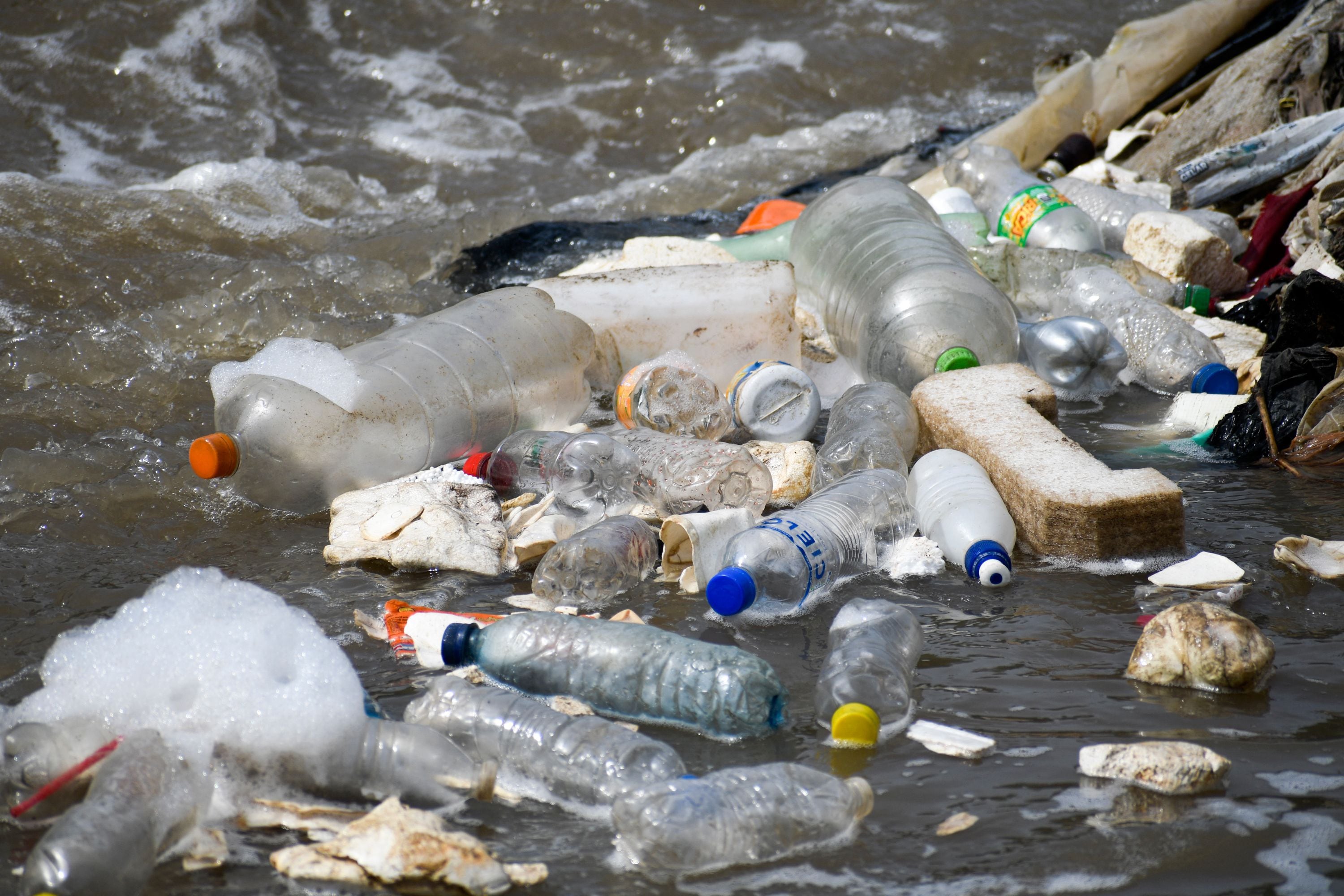 Trapped Water in Plastic Water Bottles Is a Very Real Problem — Quality  Water of East Texas