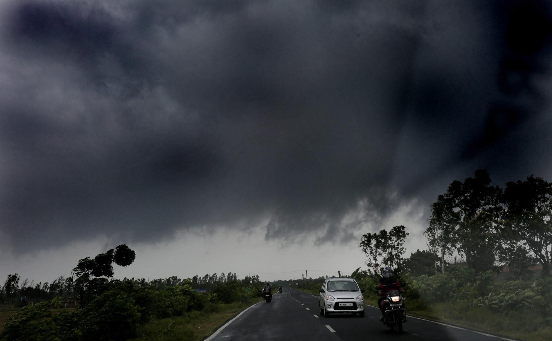 Cyclone Fani: 9 Dead As Monster Storm Heads Towards Bangladesh