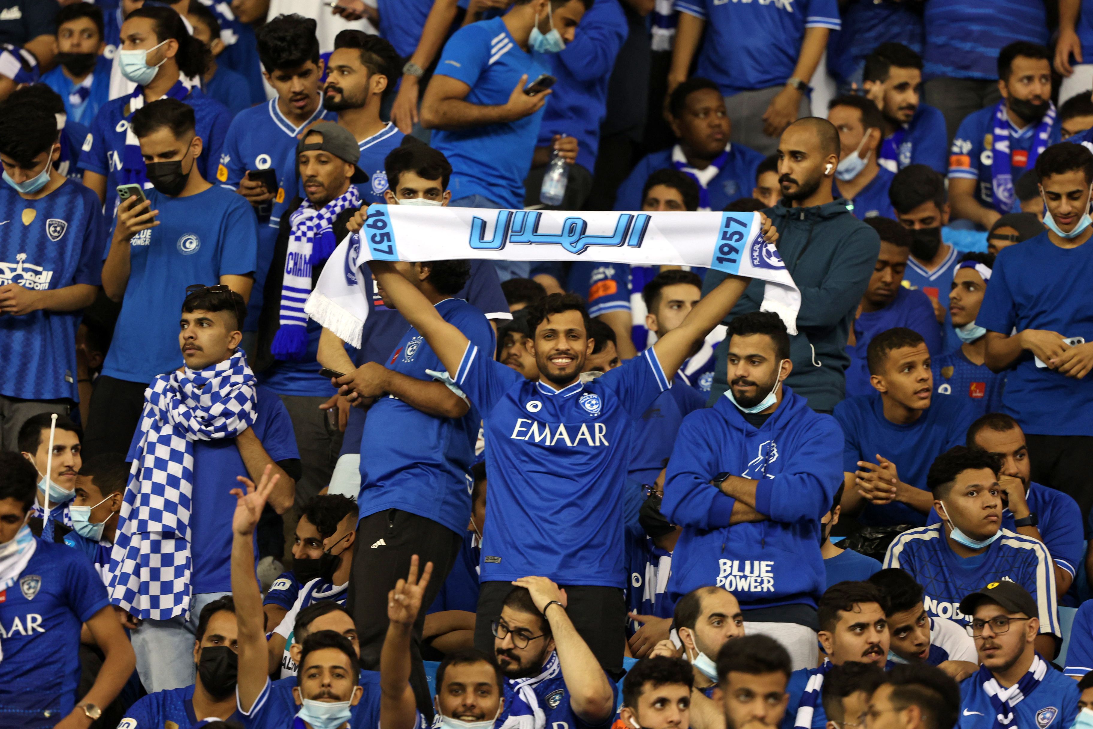 Al Misehal congratulates the leadership after Al Hilal won the