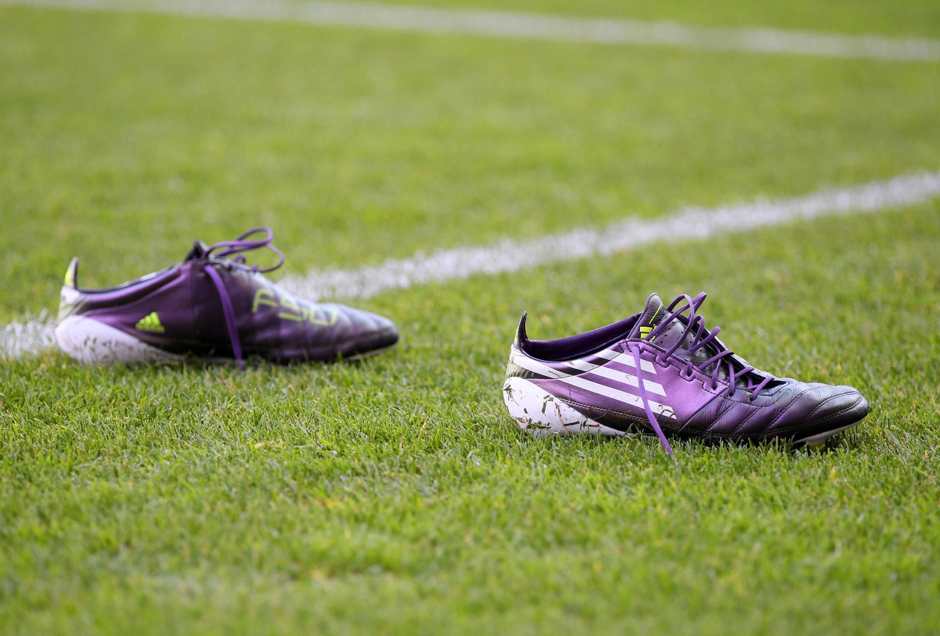 Puma King, Adidas Predator, Nike Tiempo Elisez la chaussure de