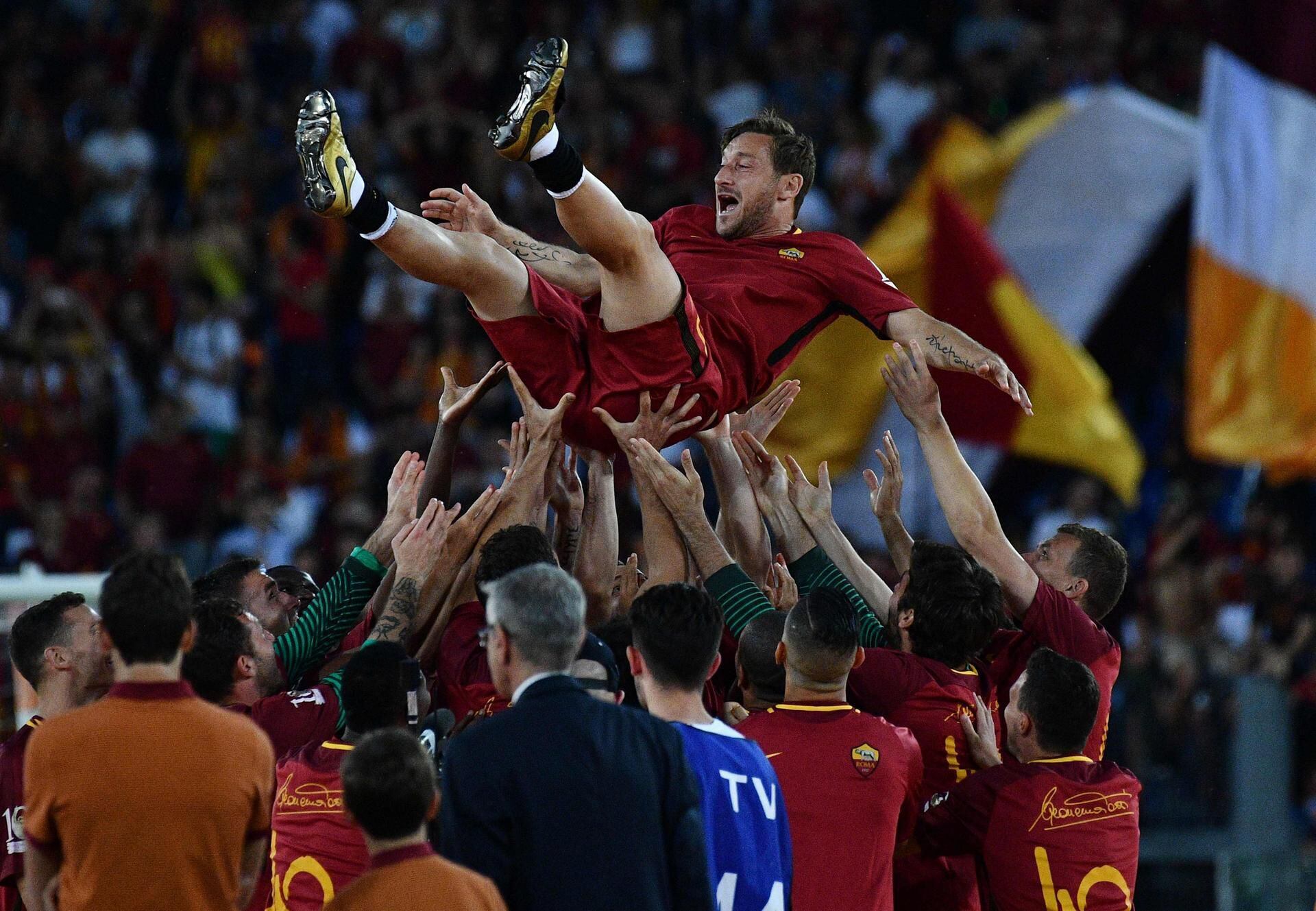 Francesco Totti still providing eternal quality for his beloved Roma, Roma