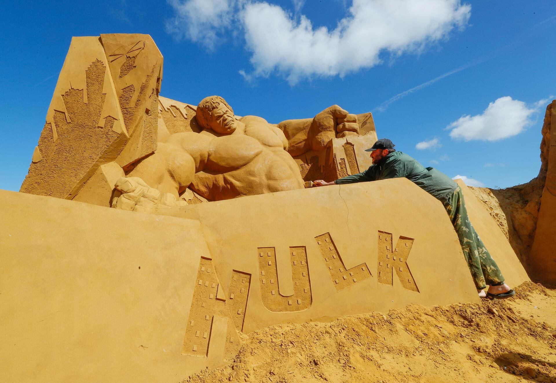 Belgian Sand Sculpture Festival Celebration On Now - Sculpture Digest