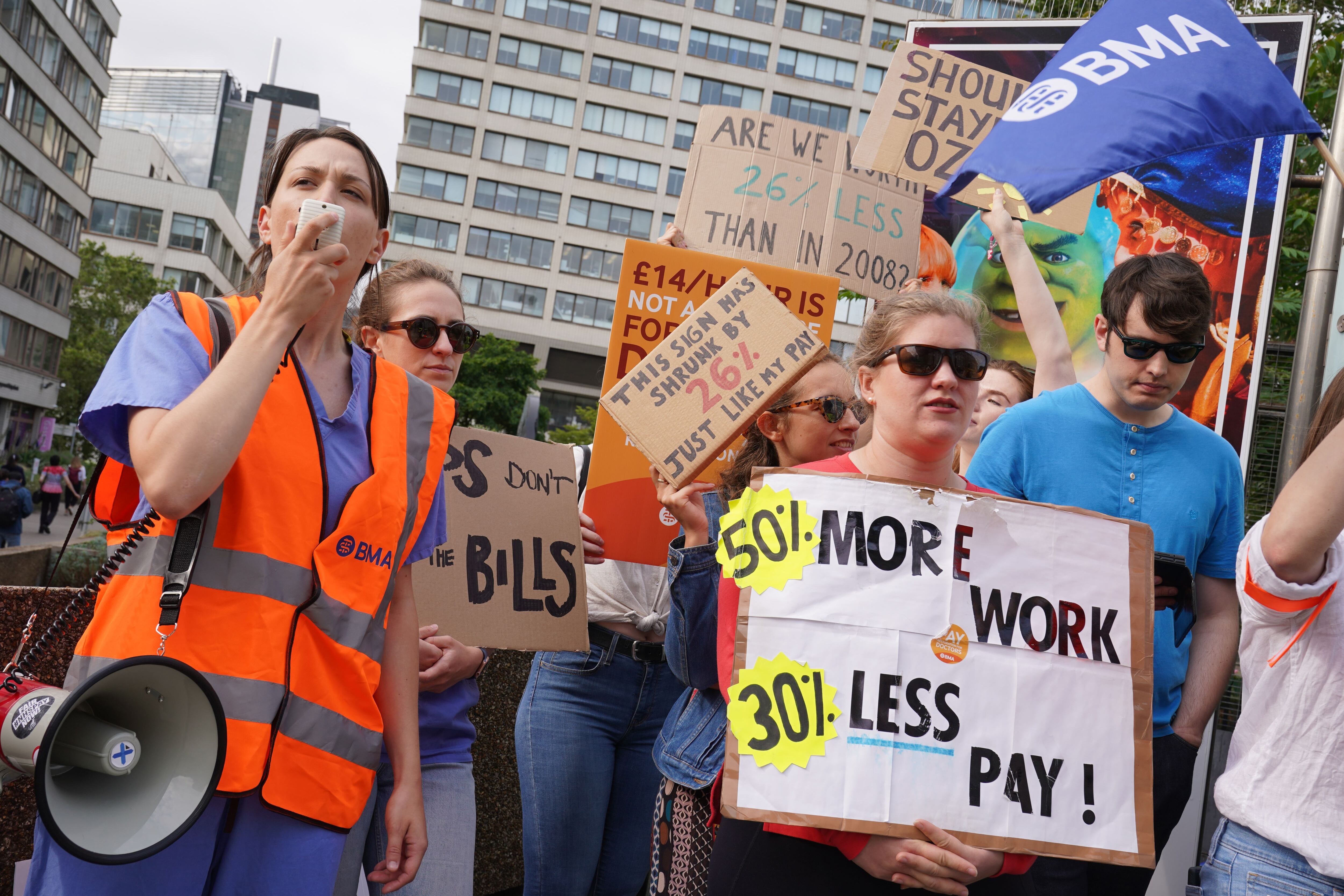 BMA offers to call off action in return for increased strike mandate