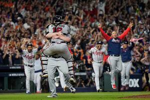 Braves thump Astros to snap 26-year World Series drought