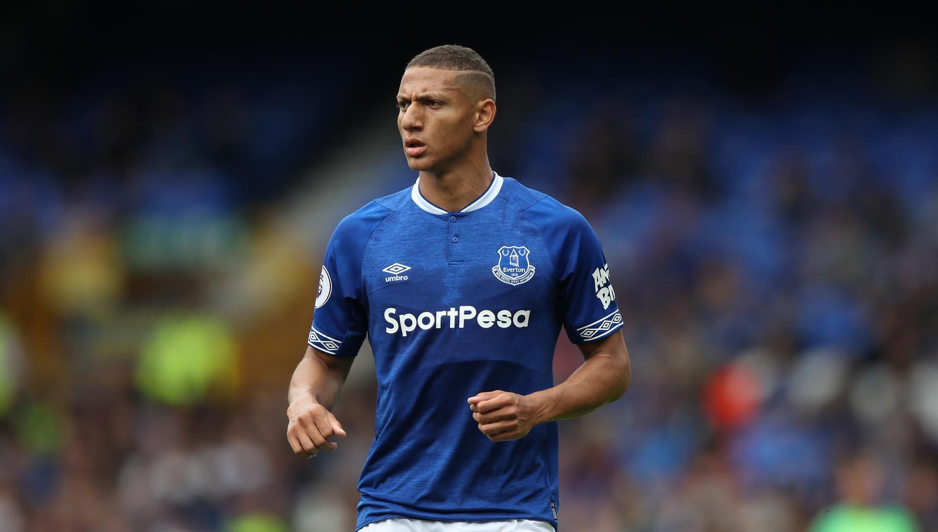 Richarlison marca, Everton vira e se salva da degola no Campeonato Inglês -  Superesportes