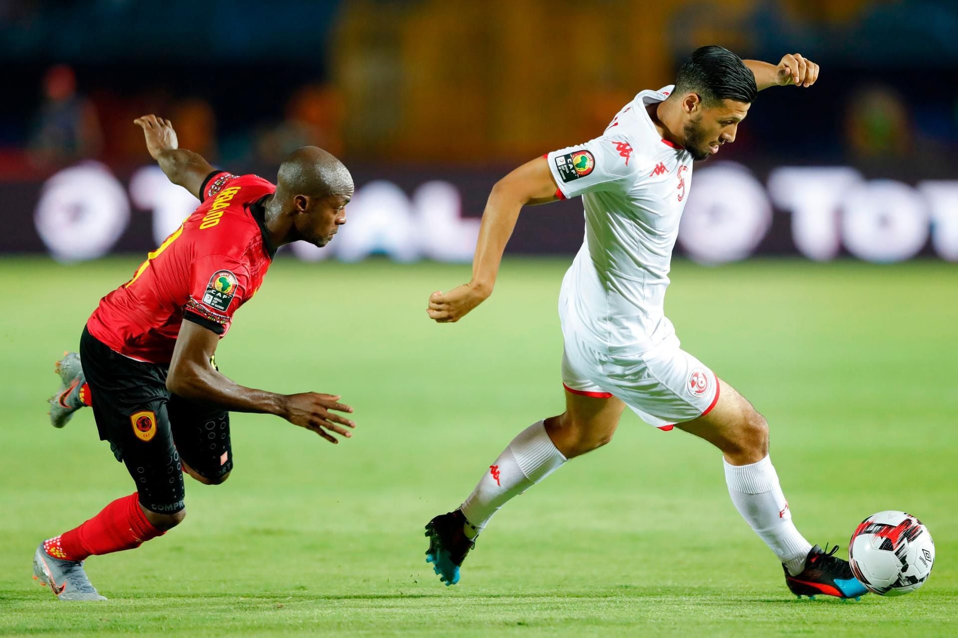 Clarence Seedorf kicking goals in a world beyond football