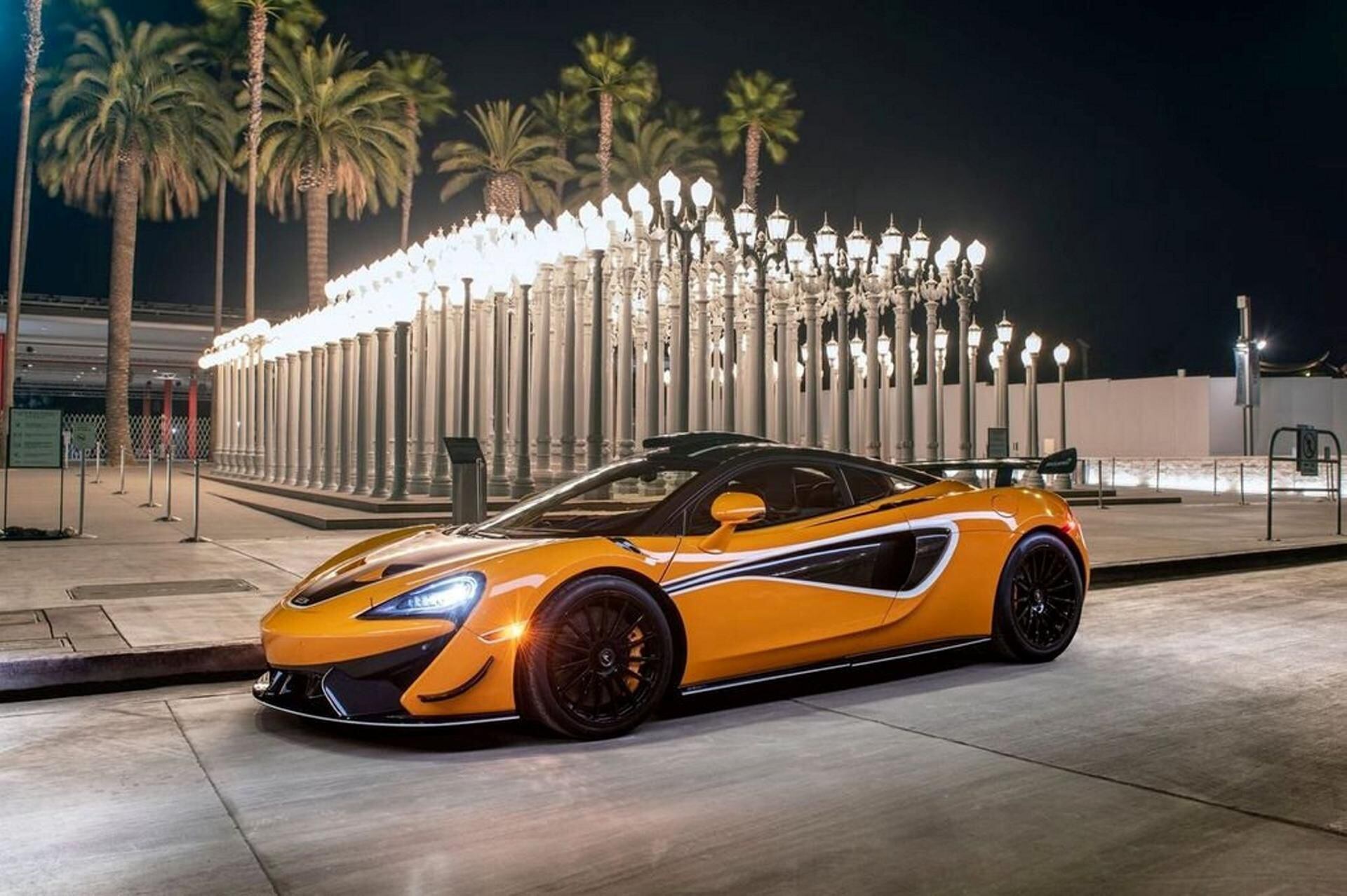 Road test: the McLaren 620R is a car for the racetrack