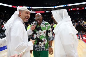 Celebrity spotting: Steve Harvey, Ranveer Singh, Maya Diab take courtside  seats during NBA Abu Dhabi Games - News