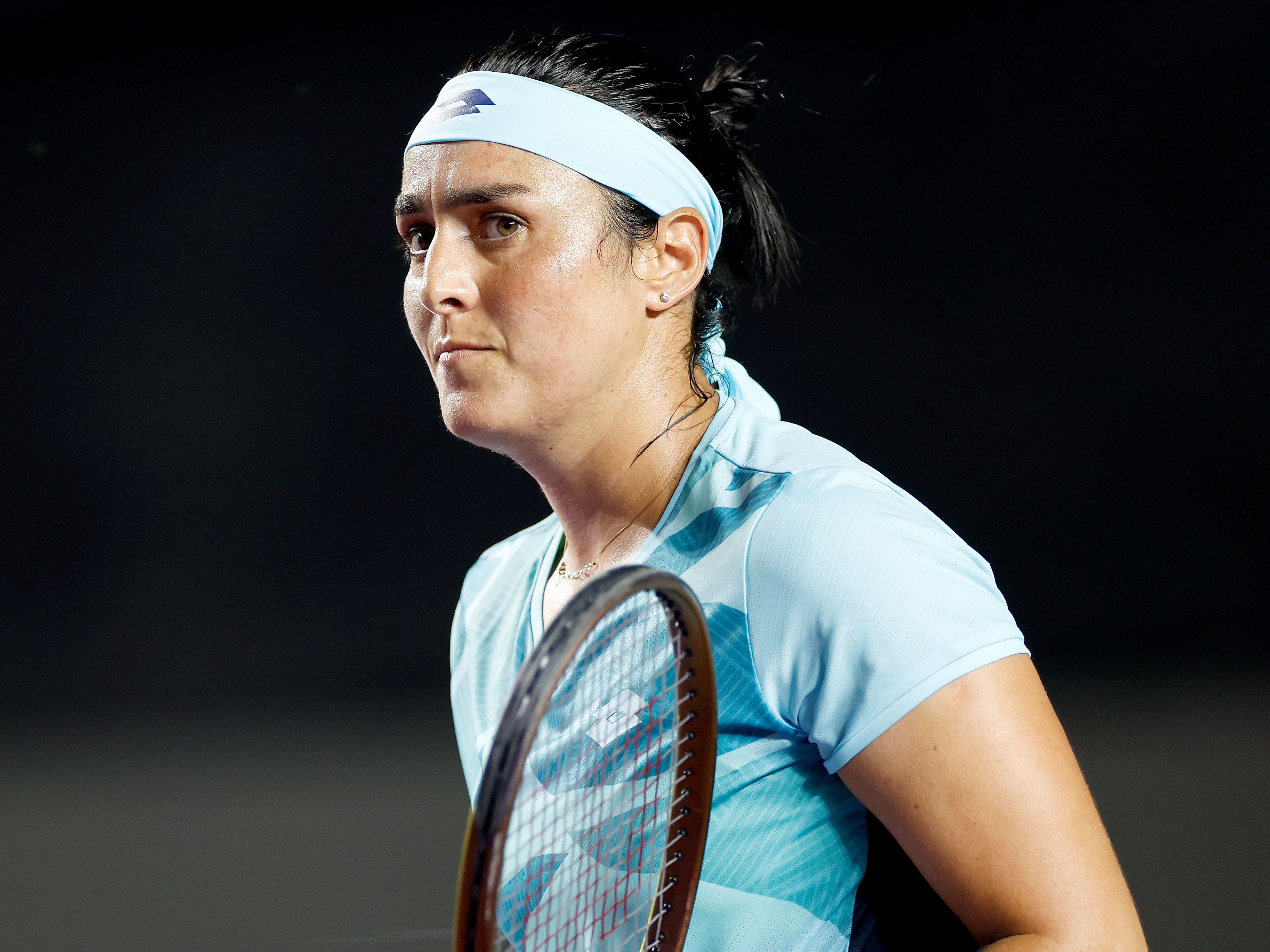 WTA year-end No 1 ranking race: Iga Swiatek faces uphill battle to beat  Aryna Sabalenka to prestigious title