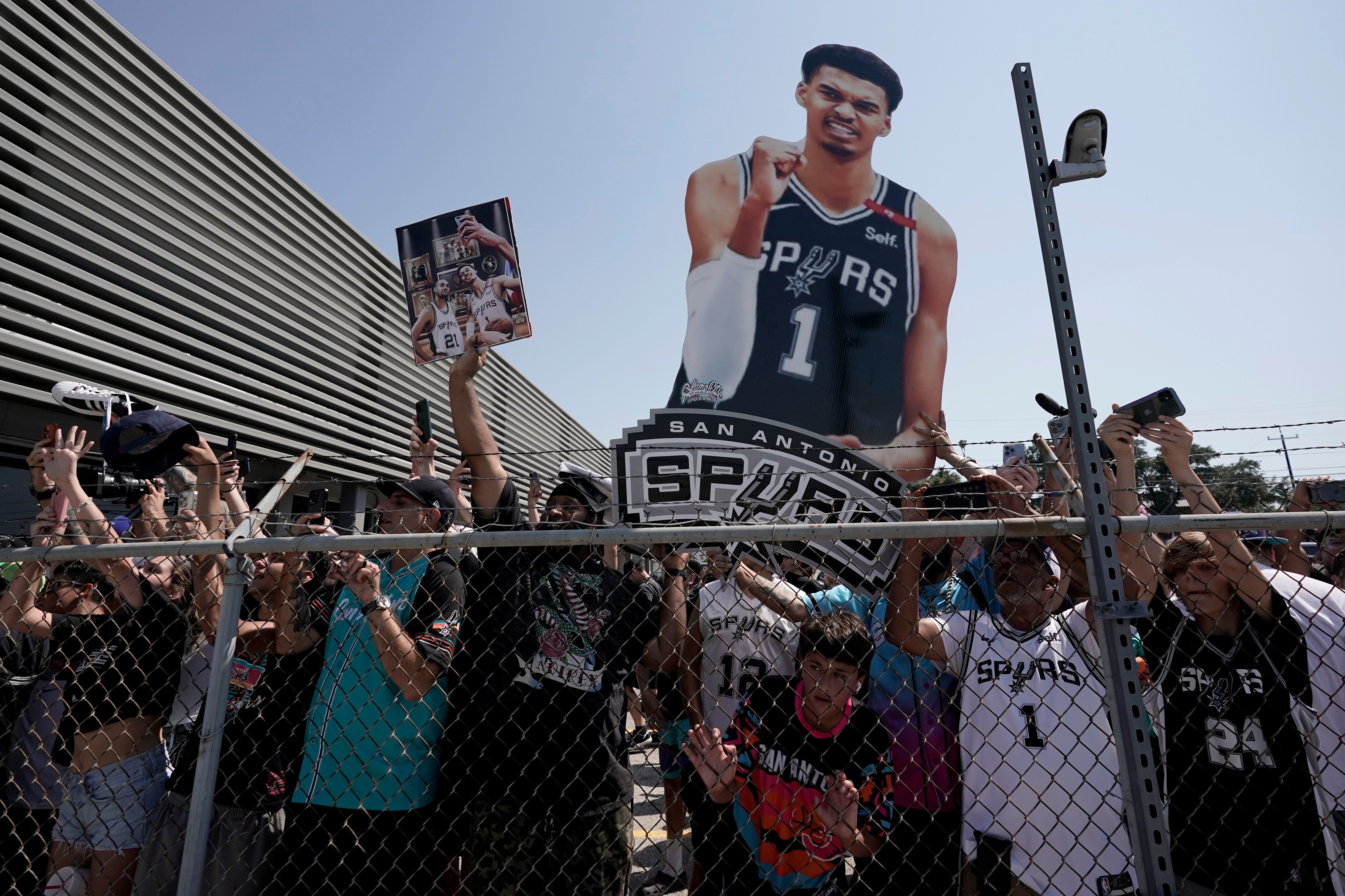 NBA Draft: Wembanyama receives hero's welcome in San Antonio