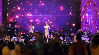 Samaha Carole Samaha performs in Damascus while waving Syrian flag – in ...