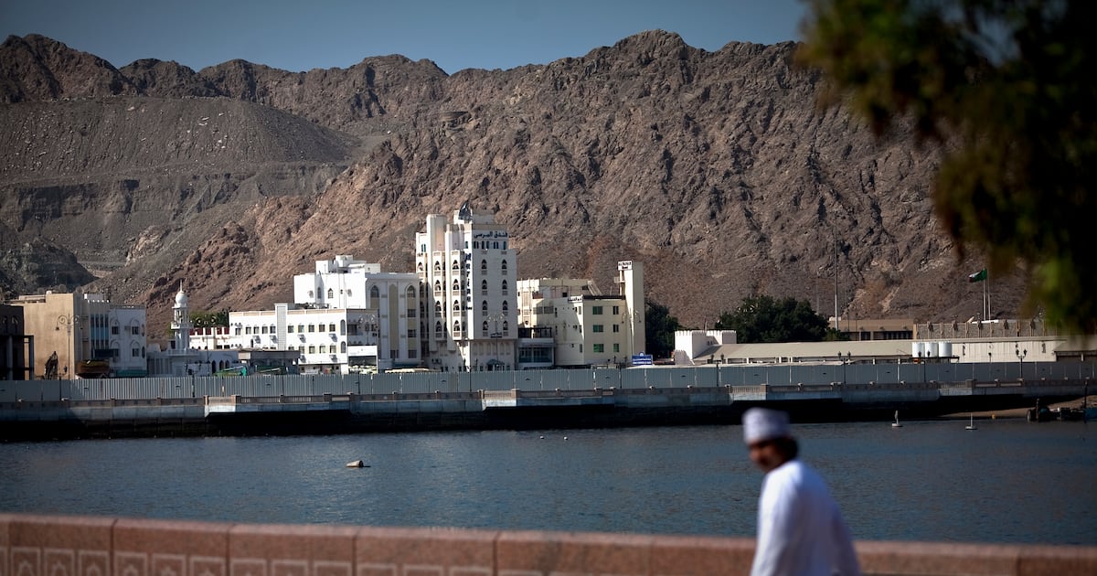 Oman partners with Shell, TotalEnergies and OQ for natural gas ...