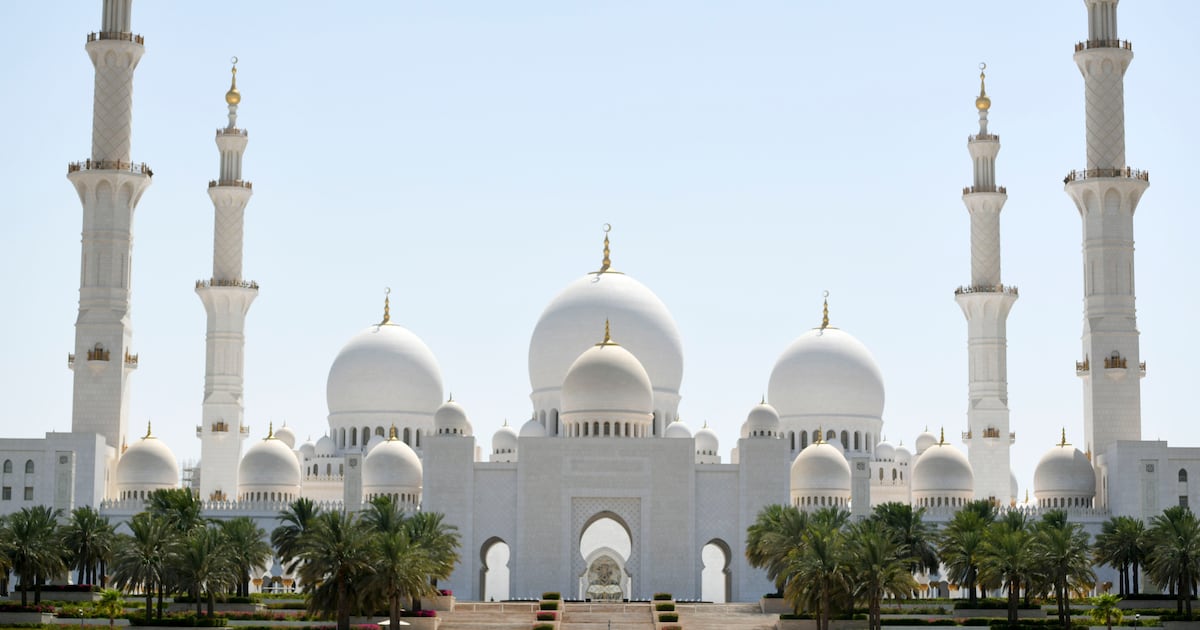 Native Mosque Sheikh Zayed Grand Mosque attracts 3.3 million visitors in first half ...